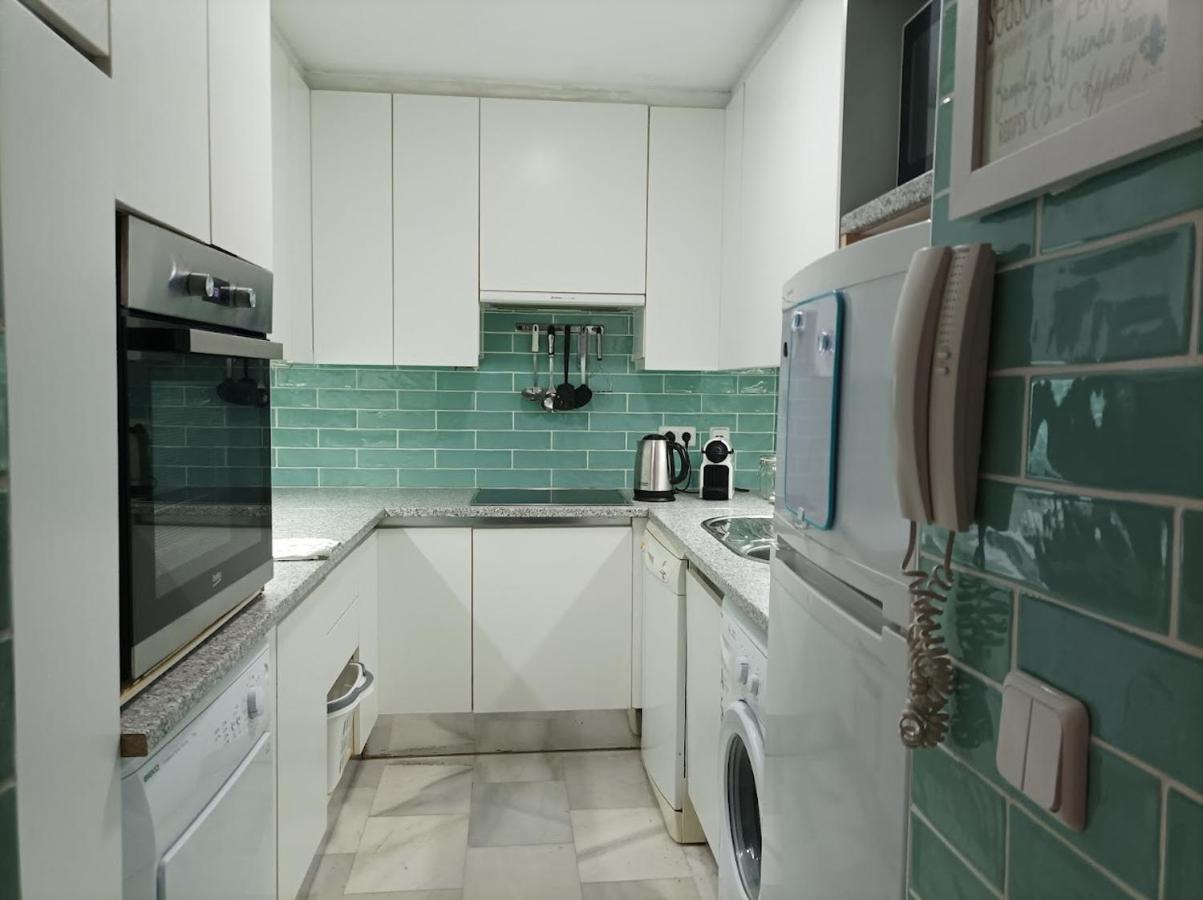 Апартаменти Large 2 Bed Apt Puerto Banus Marina Private Parking Марбелья Екстер'єр фото